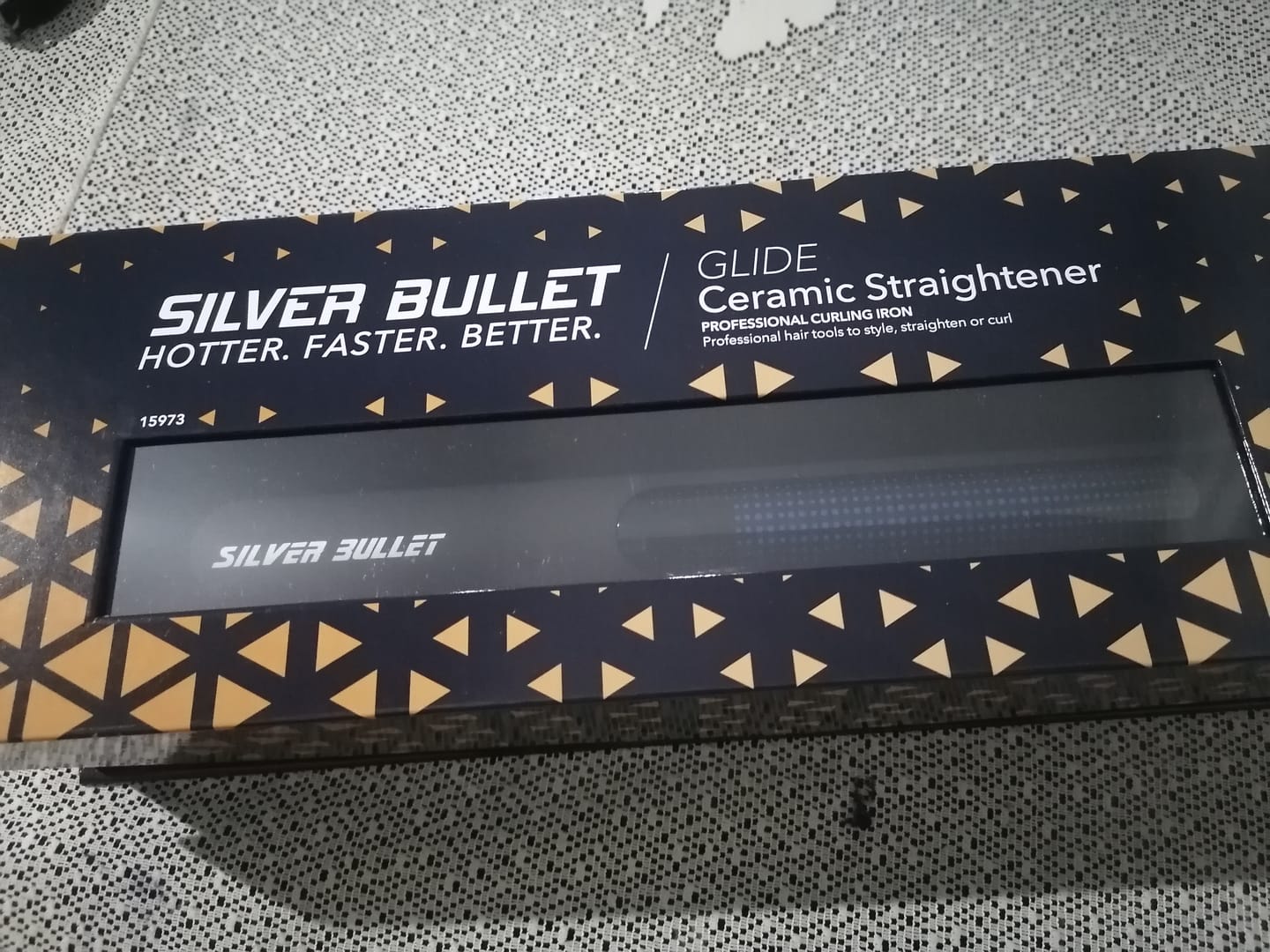 Customer photo review of Silver Bullet Glide 25mm Ceramic Straightener 180-230°C LED Display