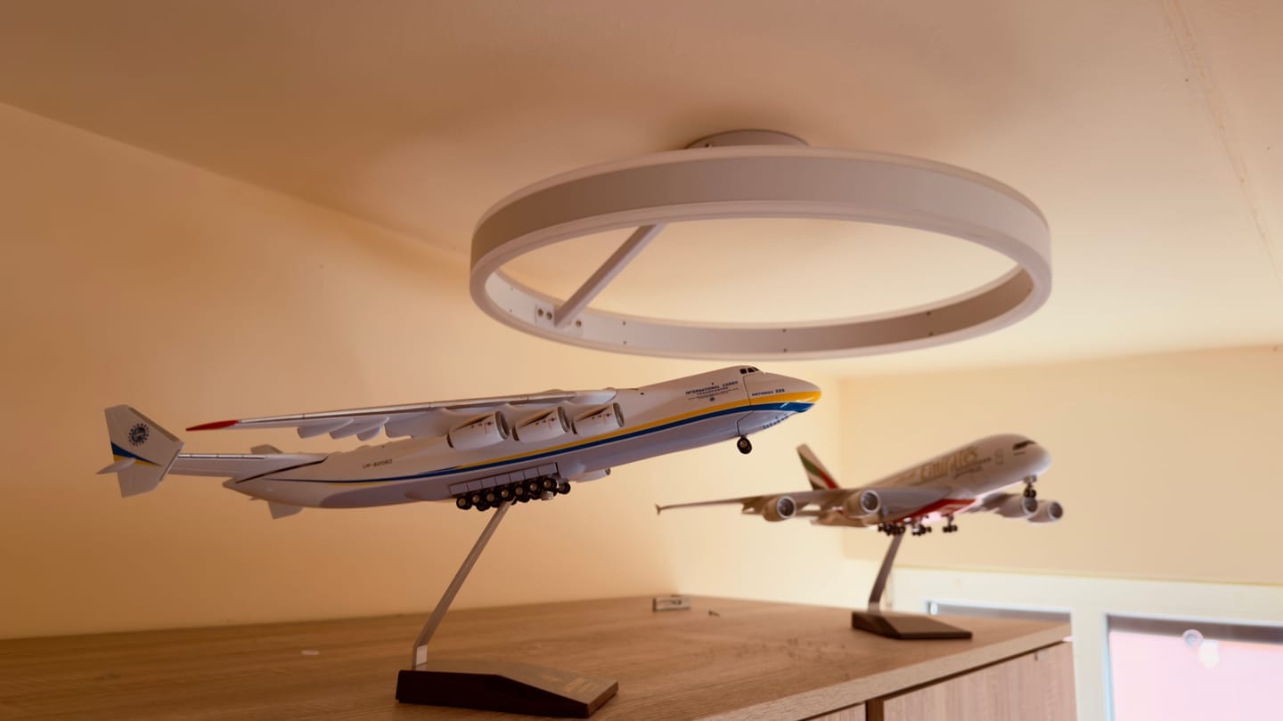 Customer photo review of Antonov An-225 Mriya 1:200 Scale Model