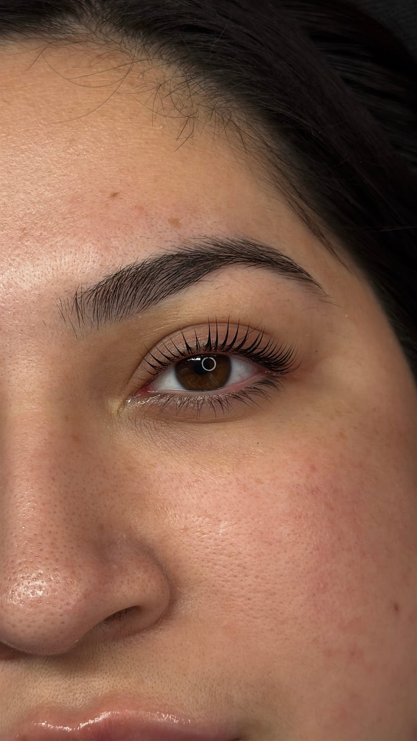 Customer photo review of Glowie - Lash Essence Serum