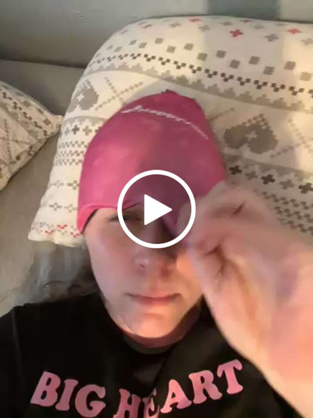 Customer video review of HappyVibes™ TerapiHette