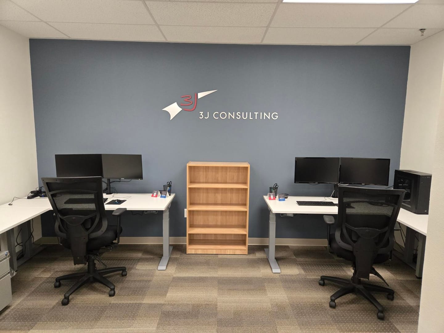 Customer photo review of Custom Laser Cut Wall Logo | Sign with Raised 3D Design | Business Letter | Lobby Signage | Reception Logo | Acrylic Sign Metal Finish Logo (S3)
