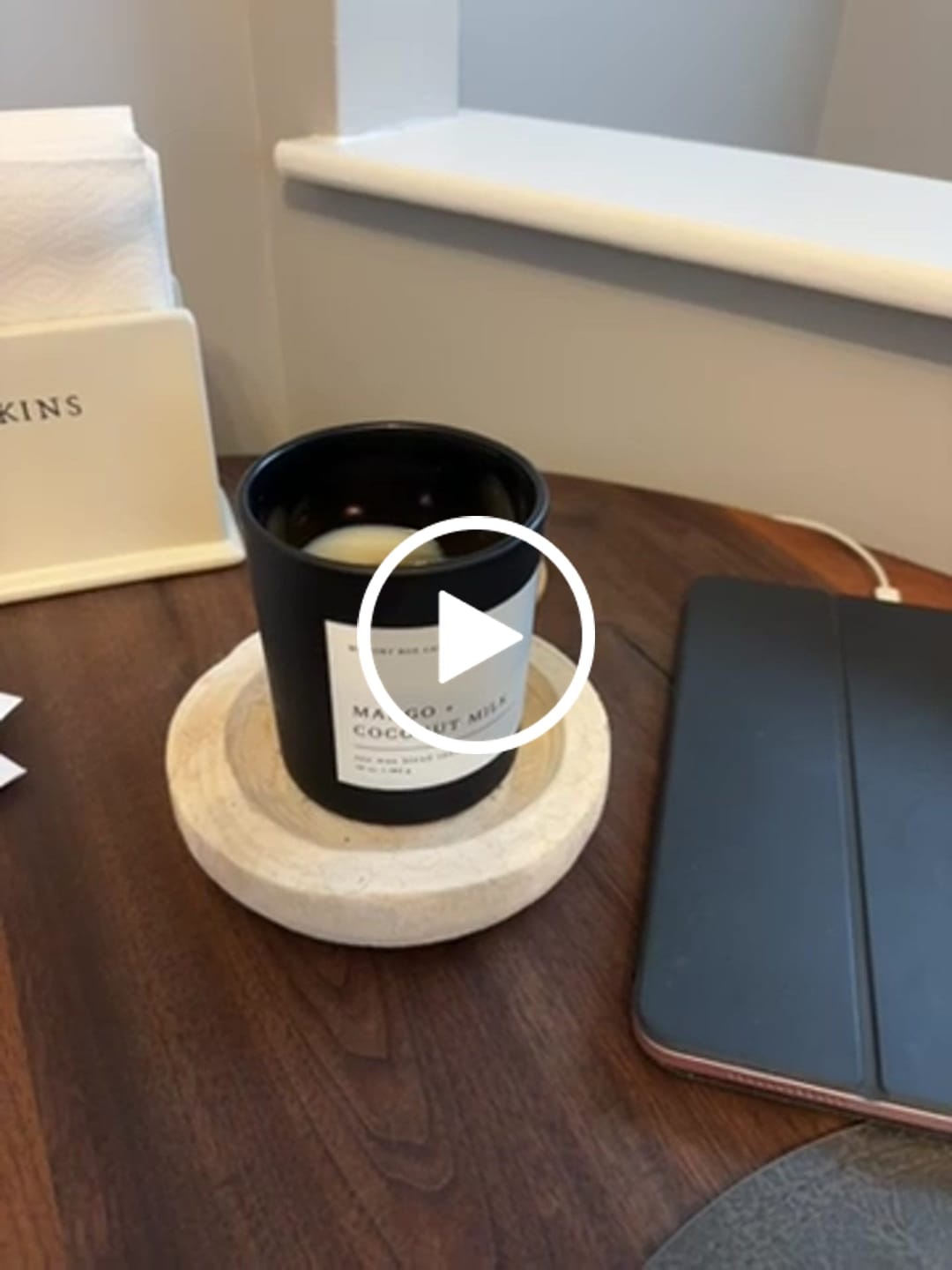 Customer video review of Mango + Coconut Milk 10 oz. Candle