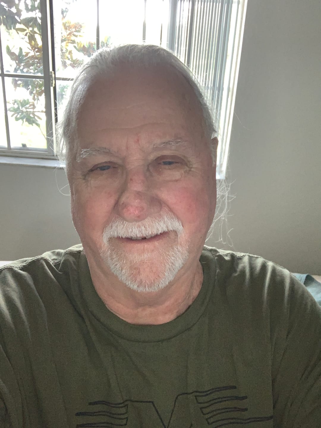 Customer photo review of Military Green Flying M Shirt