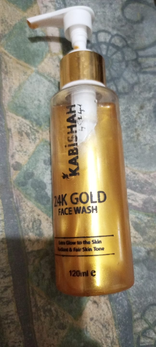 Customer photo review of ClearSkin Pro Anti Acne Face Wash