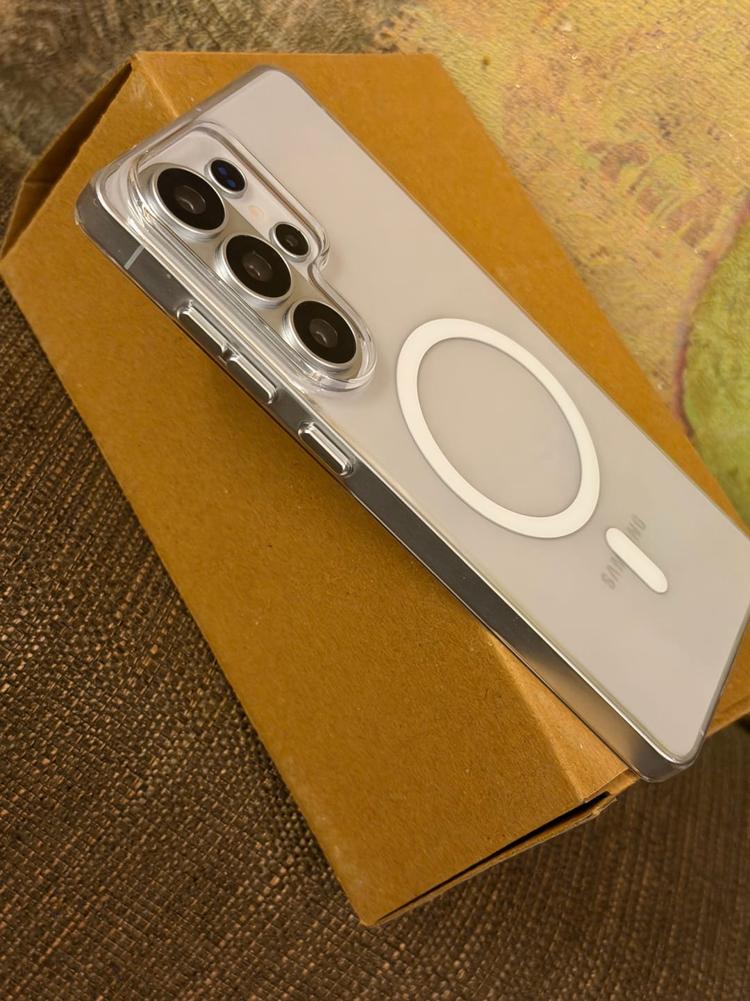 Customer photo review of Anti Yellow Magsafe Clear Case Samsung - Galaxy S26 Ultra