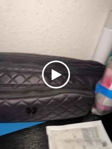 Customer video review of Joan & David Diamond Quilted Puffer Nylon Hair Tool Travel Bag