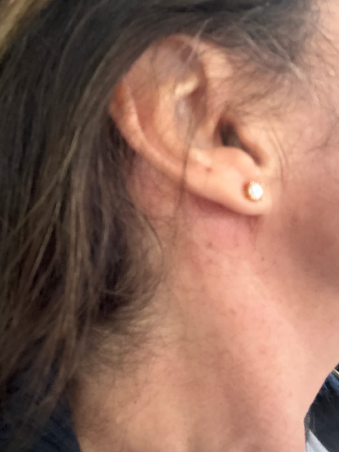 Customer photo review of MOISSANITE DIAMOND STUDS. - 5MM