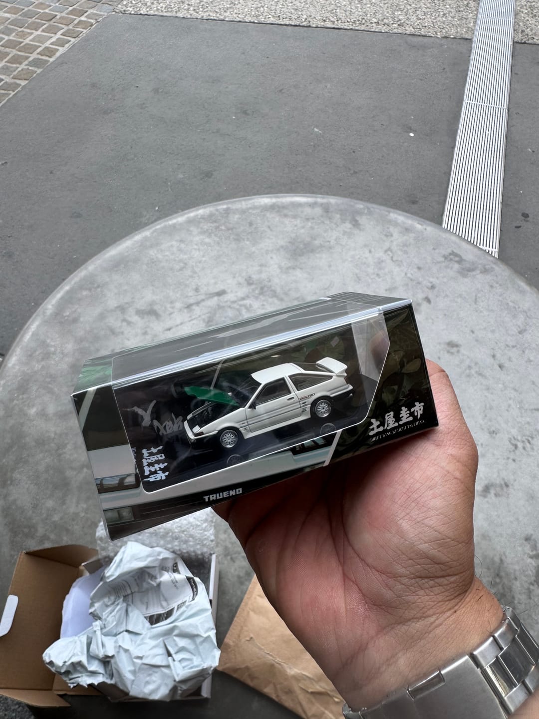 Customer photo review of Hobby Japan 1:64 Toyota SPRINTER TRUENO (AE86) DRIFT KING DORI DORI