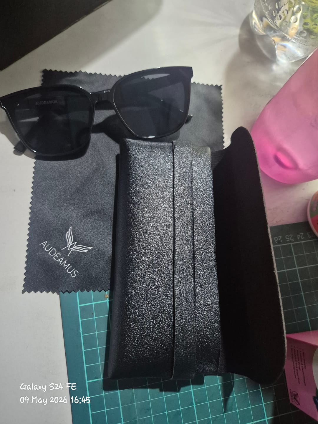 Customer photo review of FREE Sunglasses Leather Pouch + Suede Microfiber Cloth (Worth RM24.90)