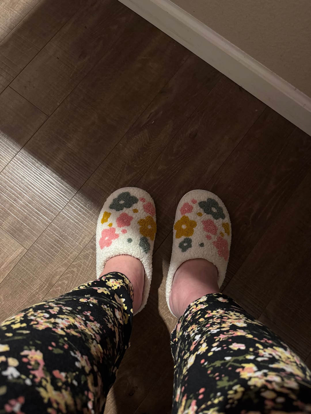 Customer photo review of Livia Flower Slippers