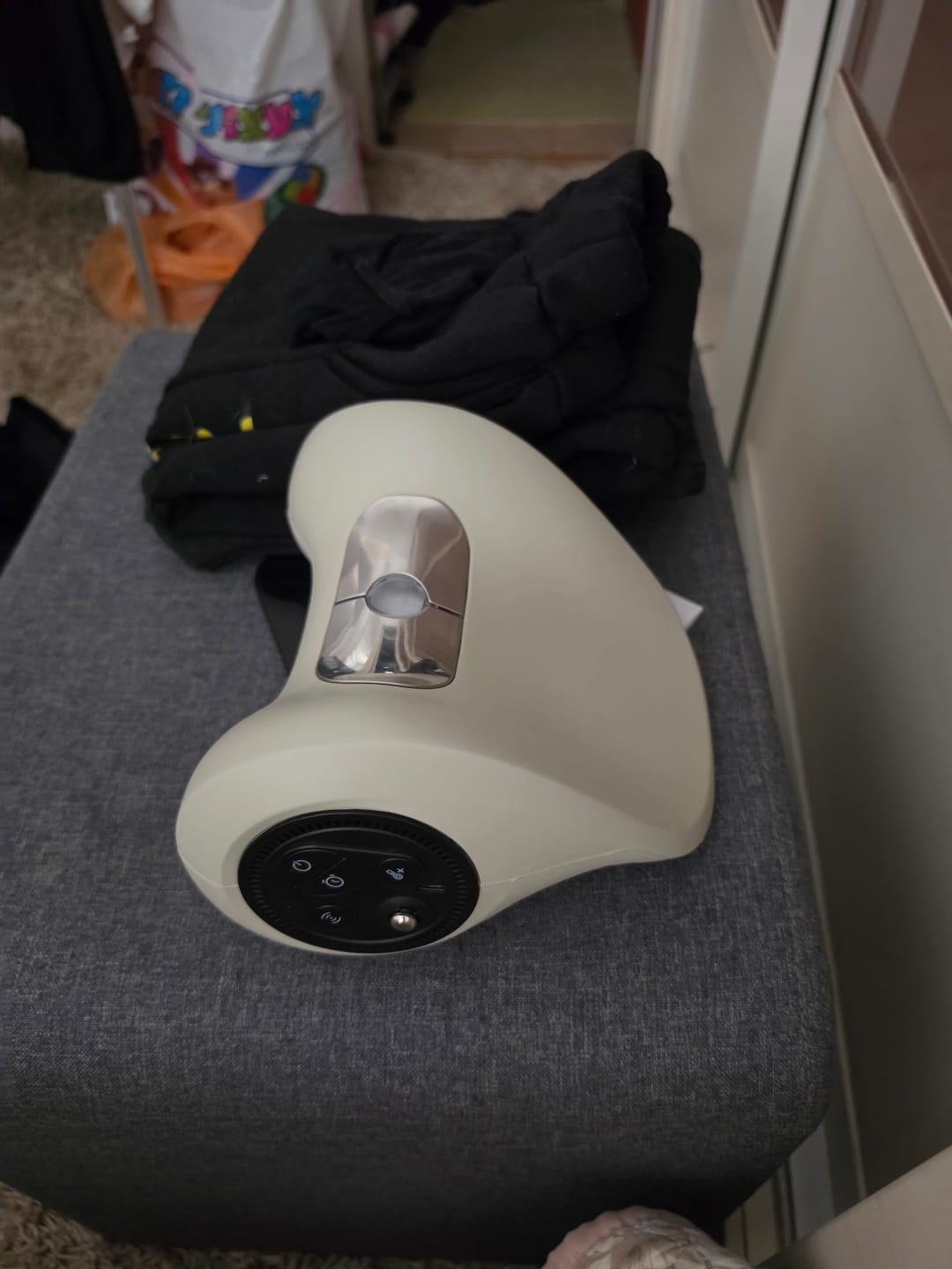 Customer photo review of BiirdFlex Lumina Smart Traction Pillow