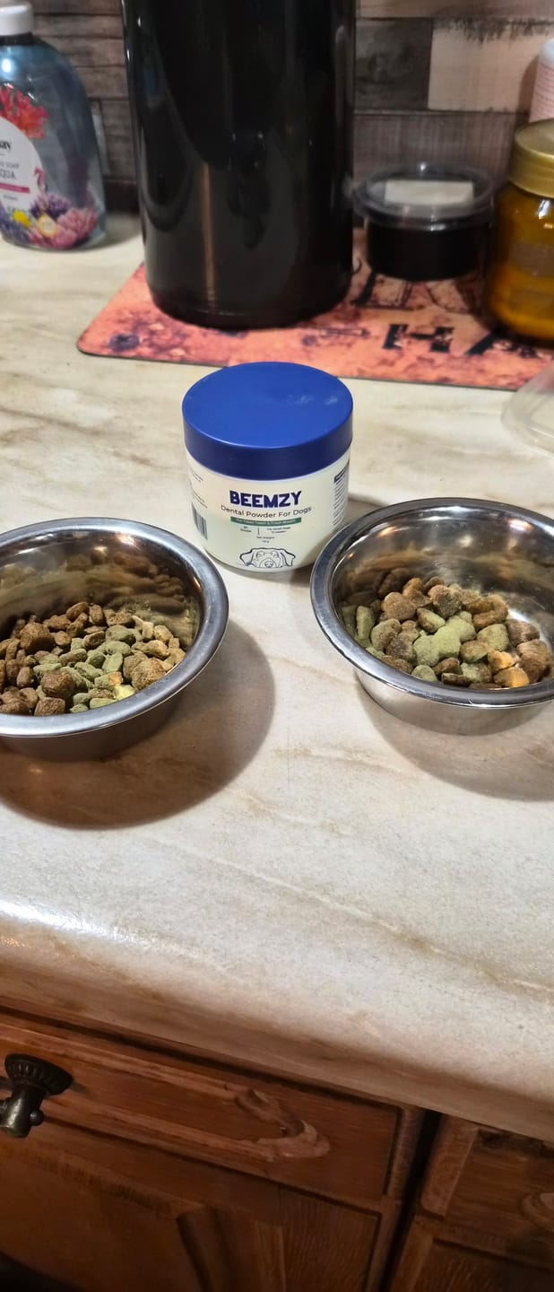 Customer photo review of Beemzy Tandpoeder voor Honden