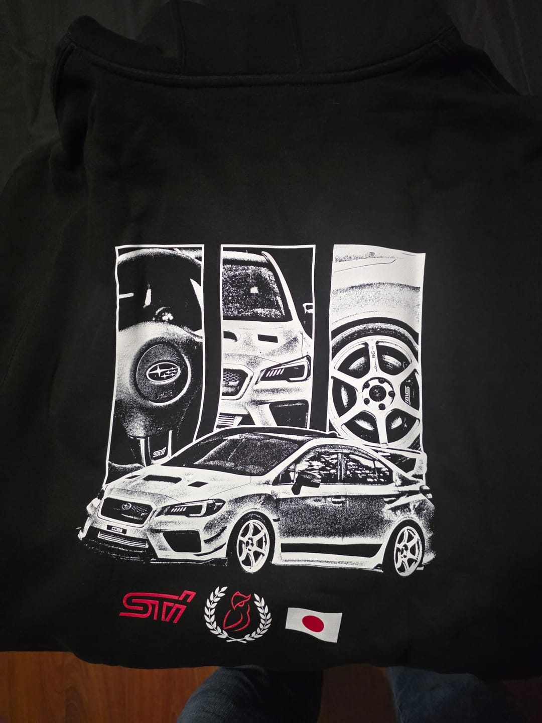 Customer photo review of VA STi x Smeedia Hoodie- Black