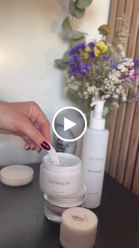 Customer photo review of Hydrating Gel