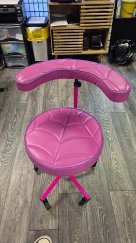Customer photo review of Tattoo Artist Chair V3