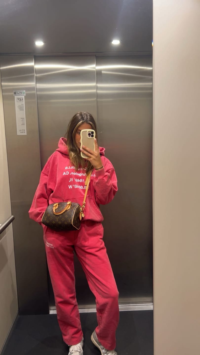 Customer photo review of VINTAGE WASH HOODIE RASPBERRY RED