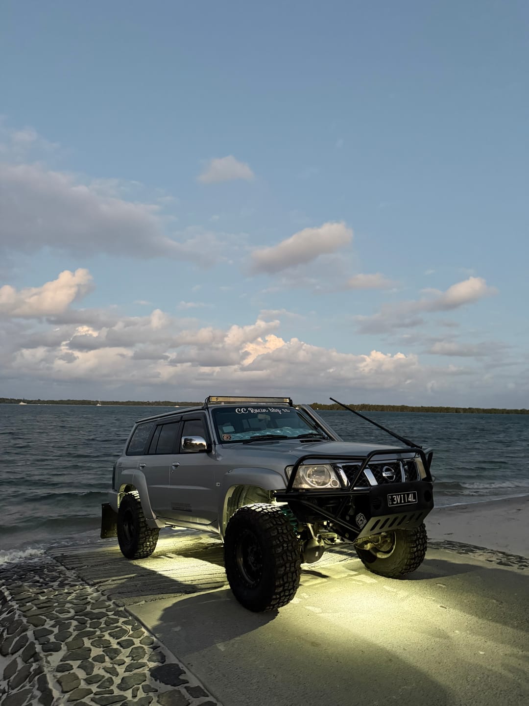 Customer photo review of CX6™ RGBW Rock Lights - 8 Pack