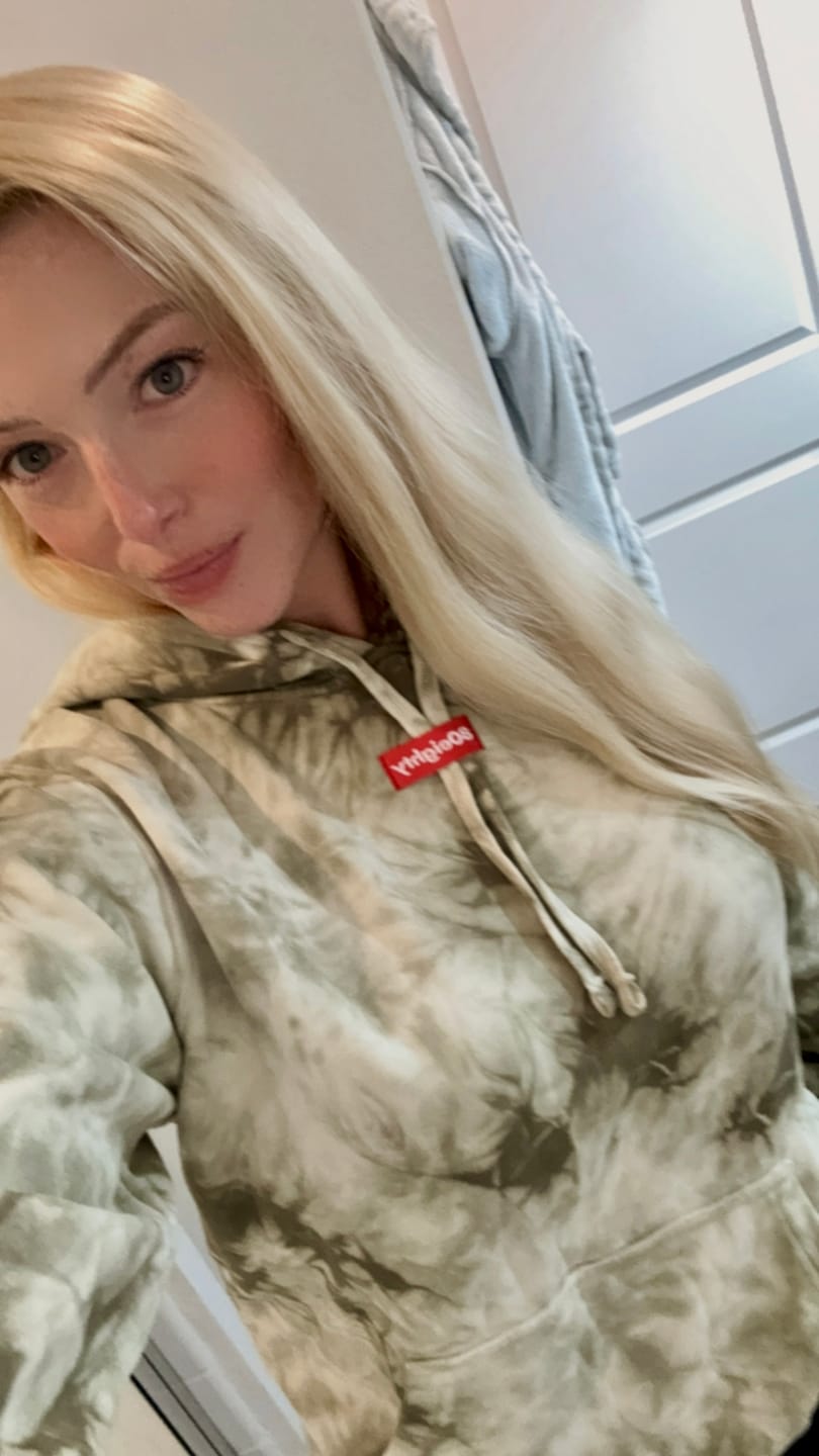 Customer photo review of 80Eighty® Tie Dye Olive Hoodie