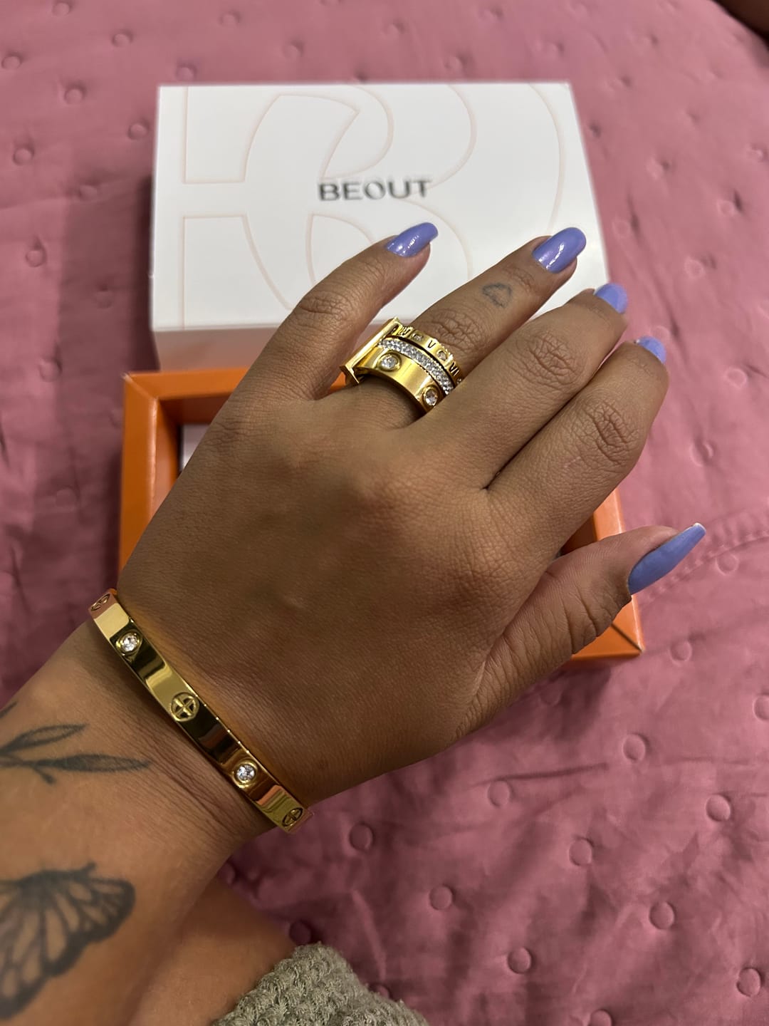 Customer photo review of Bracelete Pedras de Glamour Banhado em Ouro 18k