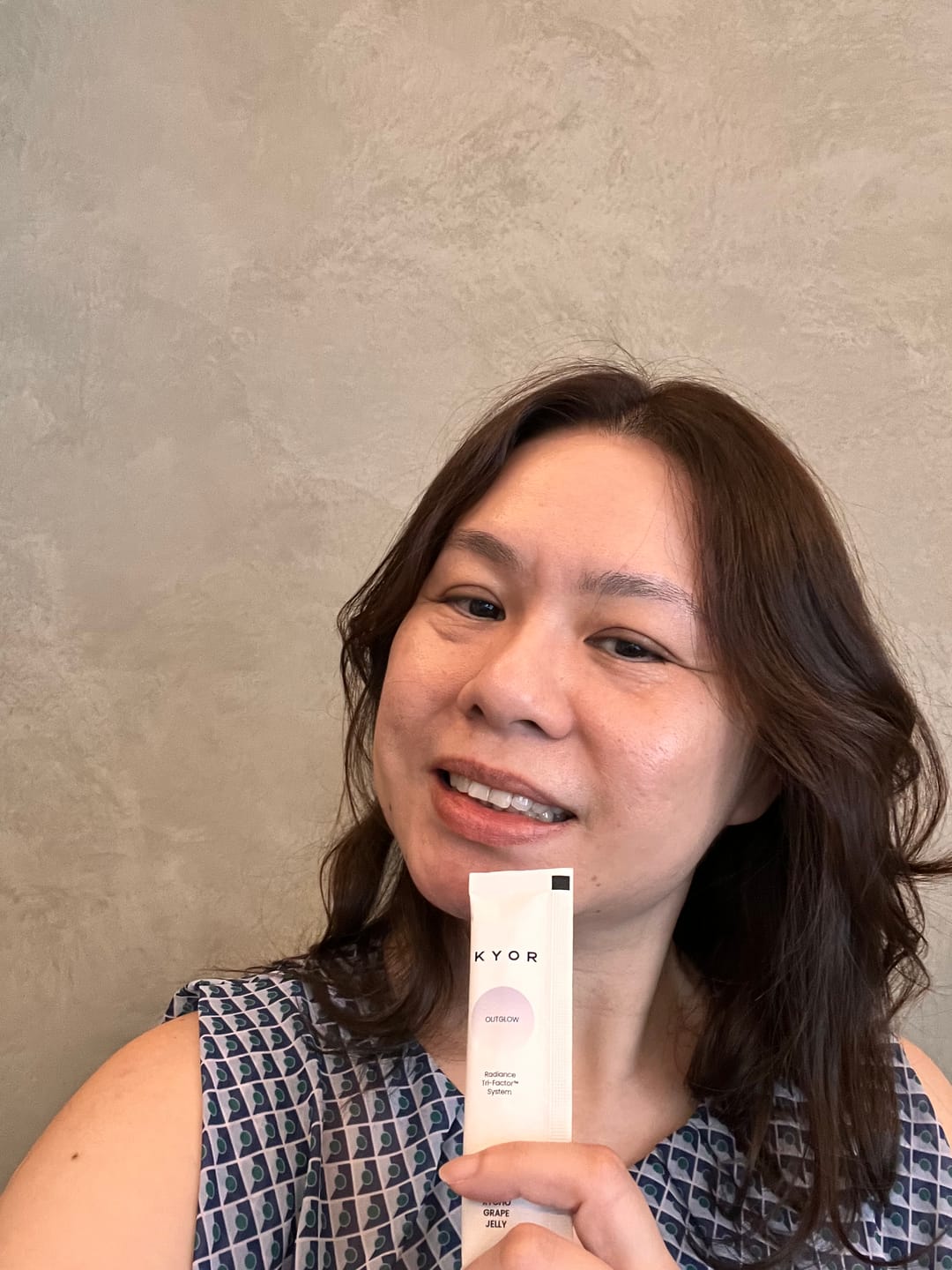Customer photo review of OUTGLOW - Radiance Tri-Factor™ Jelly