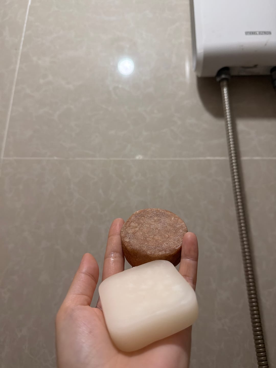 Customer photo review of Taming and Moisturizing - Viva Vanilla Conditioner Bar with Sunflower Seed Oil