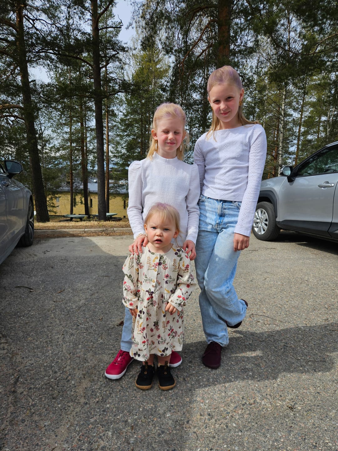 Customer photo review of Vaistoa Kiva Kids | Mesh Barefoot Sneakers