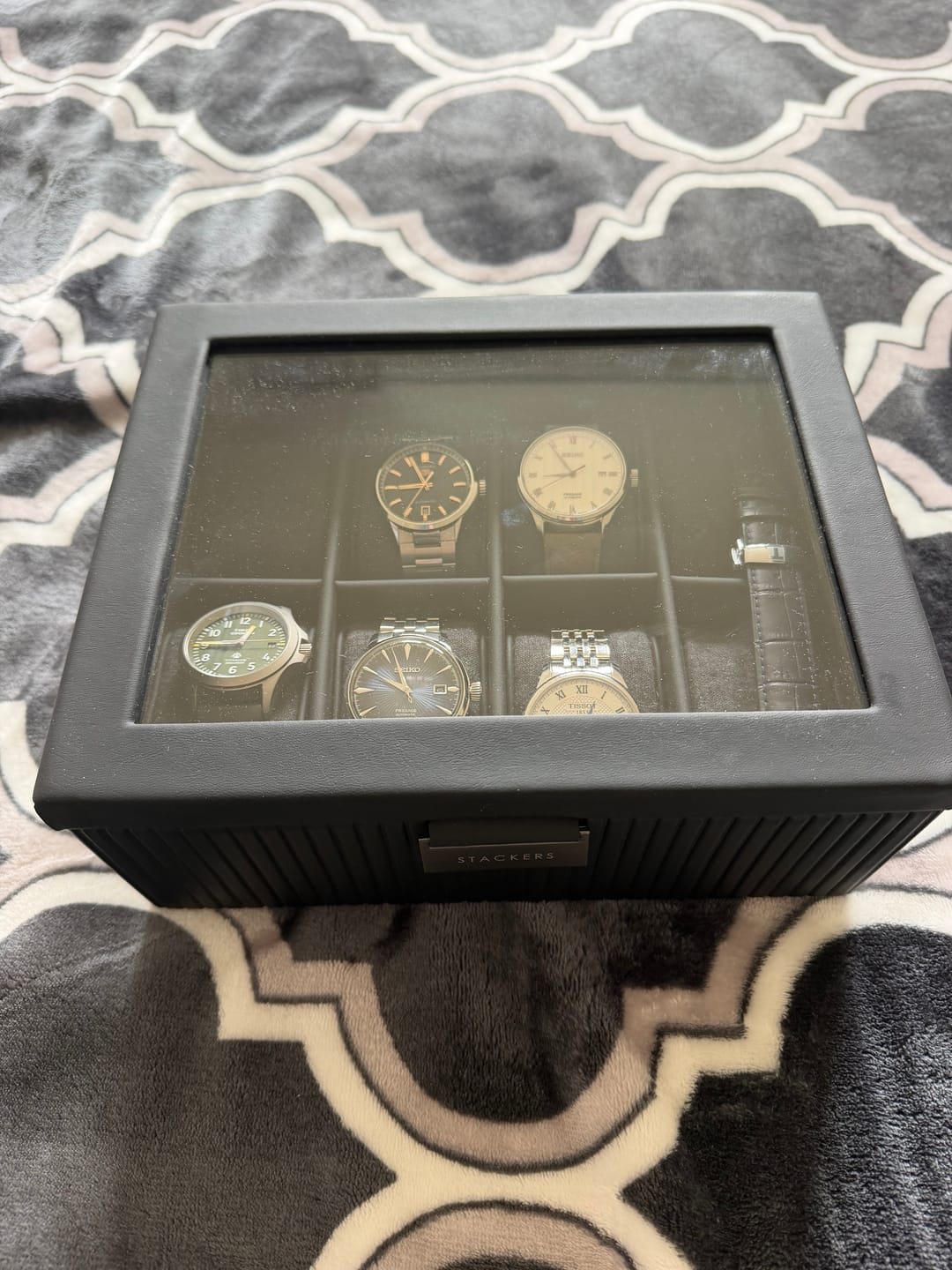Customer photo review of Stackers Achtdelige Horlogebox Zwart Geribbeld