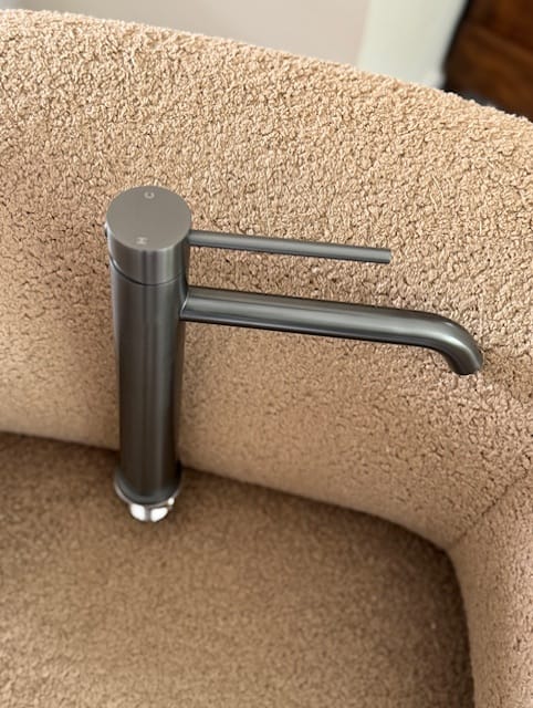 Customer photo review of Mitigeur de salle de bain gris brossé