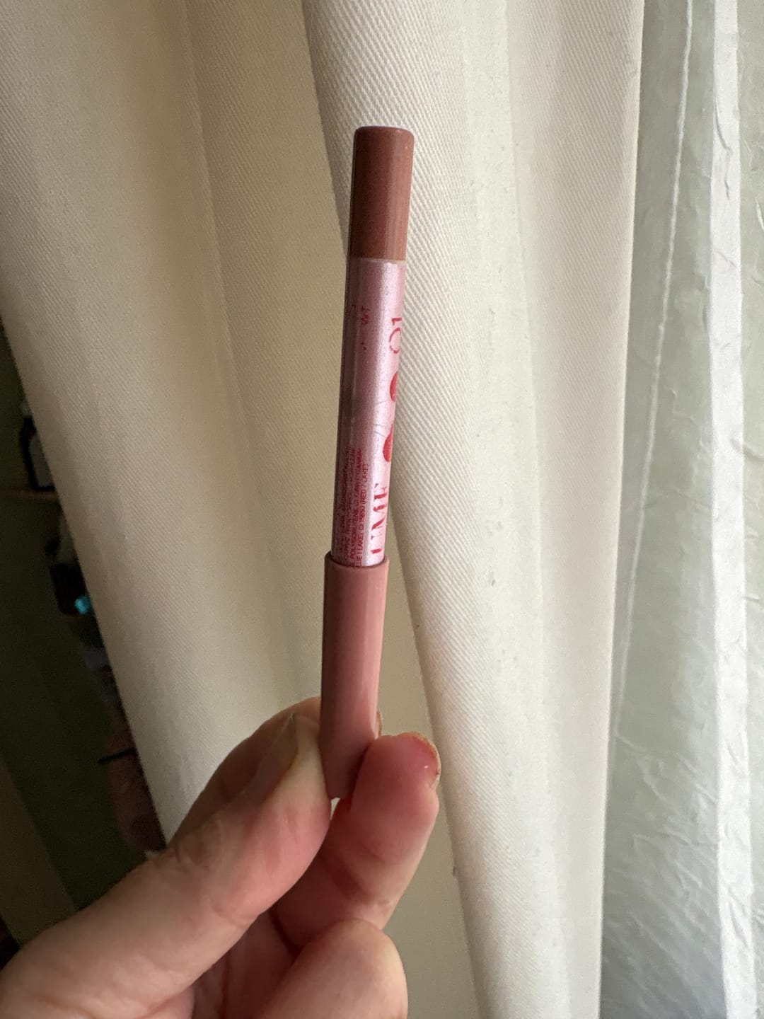 Customer photo review of Ilgnoturīgs lūpu zīmulis Vivienne Sabo Le Grand Volume Lip Pencil