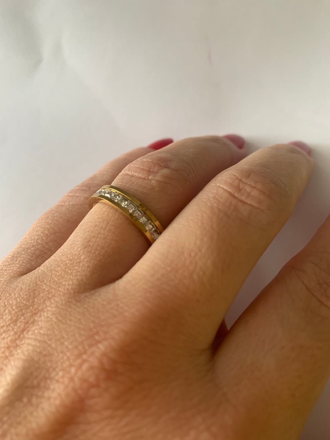 Customer photo review of Anel Brilhante Banhado em Ouro 18K