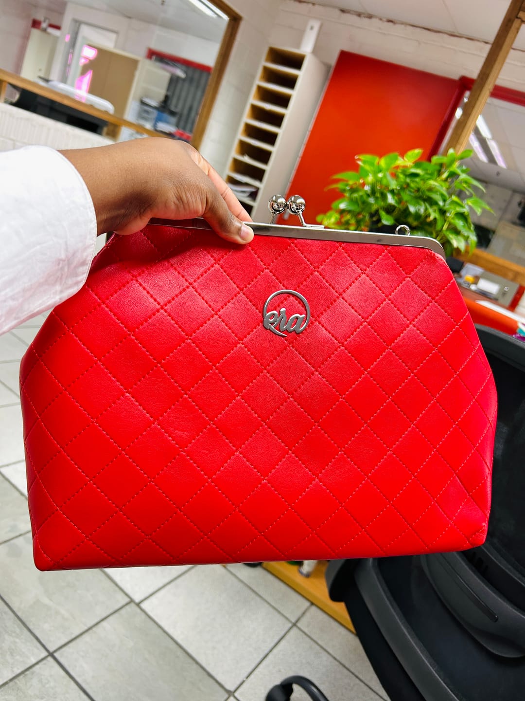 Customer photo review of ERA Oversized Kisslock Chain Bag – Red