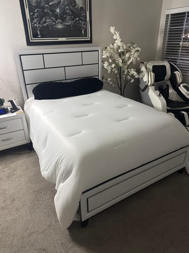 Customer photo review of MarshMellow Comforter