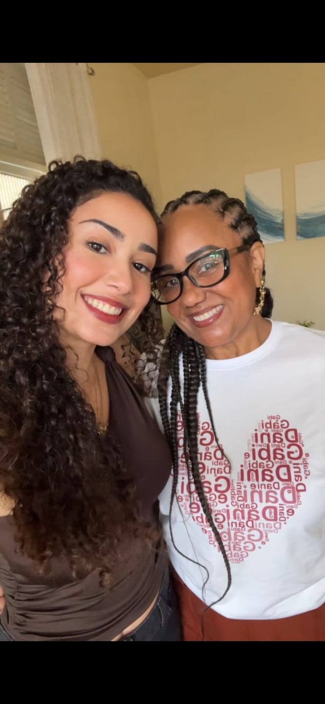 Customer photo review of Camiseta Personalizada CORAÇÃO DE PALAVRAS - Algodão 100%