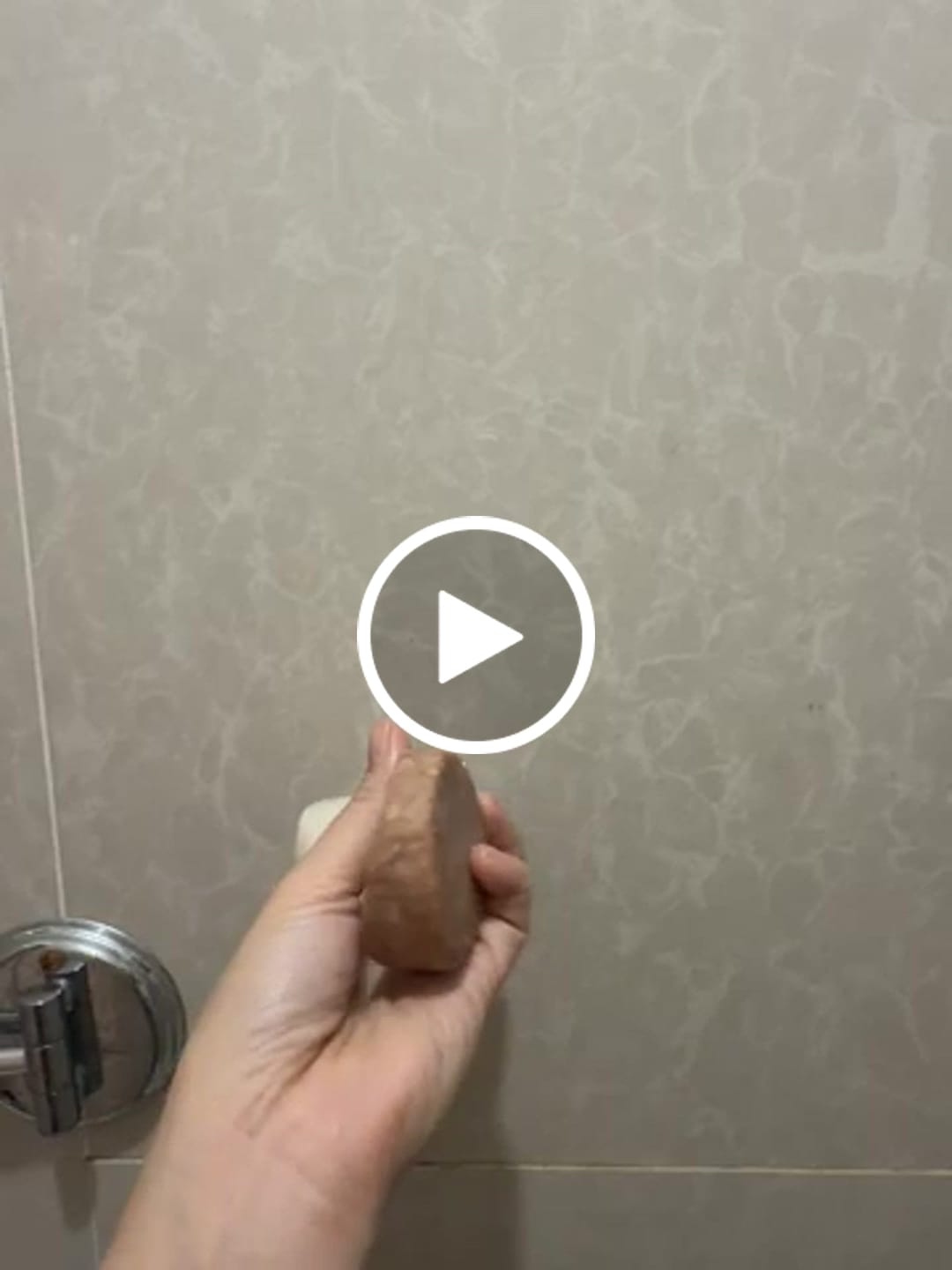 Customer video review of Dandruff Control & Scalp Care Pure Buzz Shampoo Bar Cinnamon & Lemon