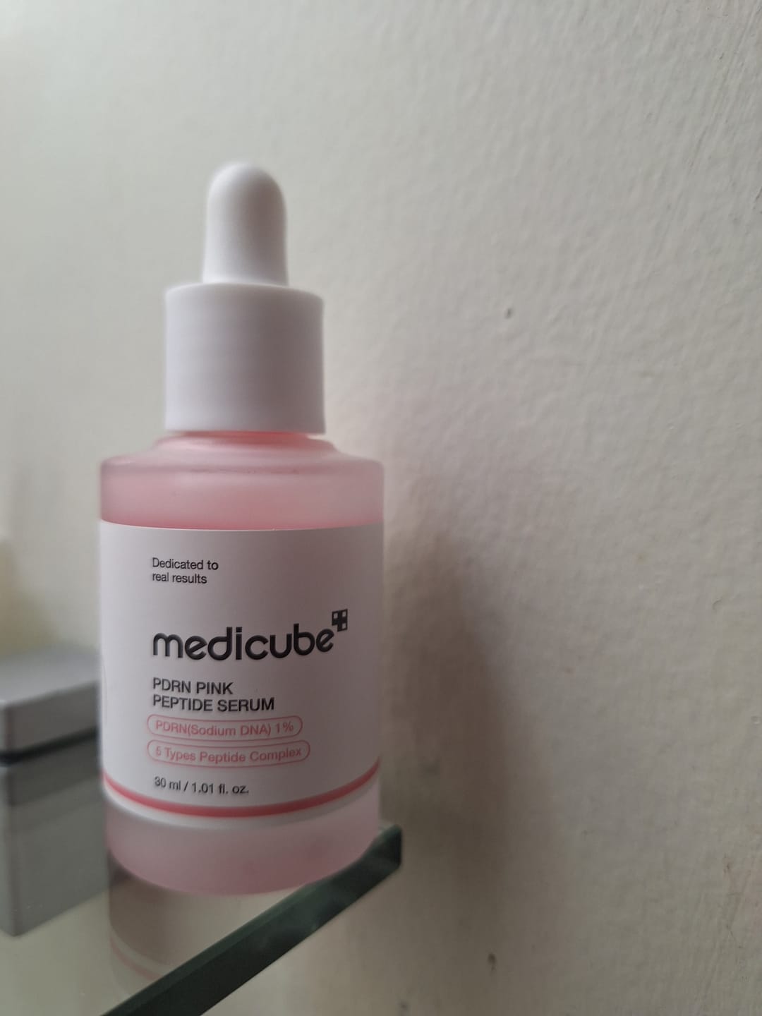 Customer photo review of MEDICUBE - PDRN Pink Peptide Serum 30 ML | Suero Antiedad, Iluminador e Hidratante