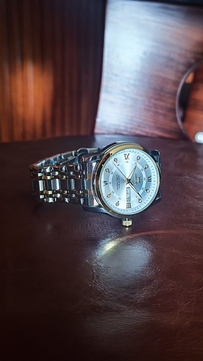 Customer photo review of OLEVS - Magnate