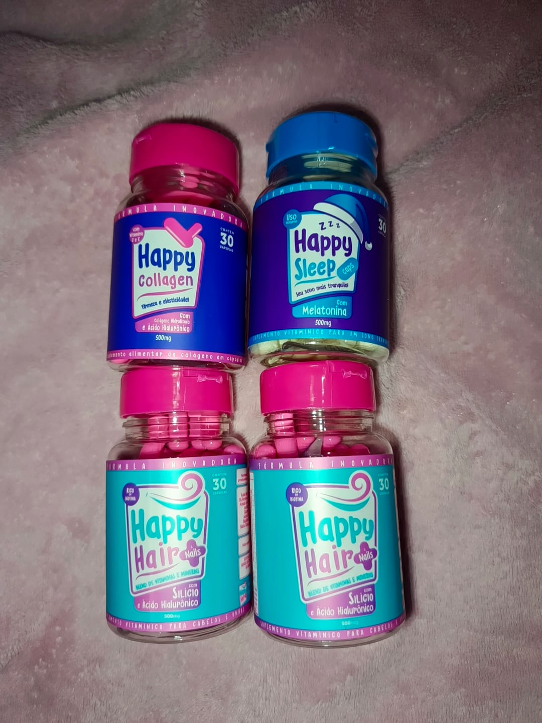 Customer photo review of Happy Hair 2 Potes + 1 Melatonina Grátis + 1 Colágeno Grátis