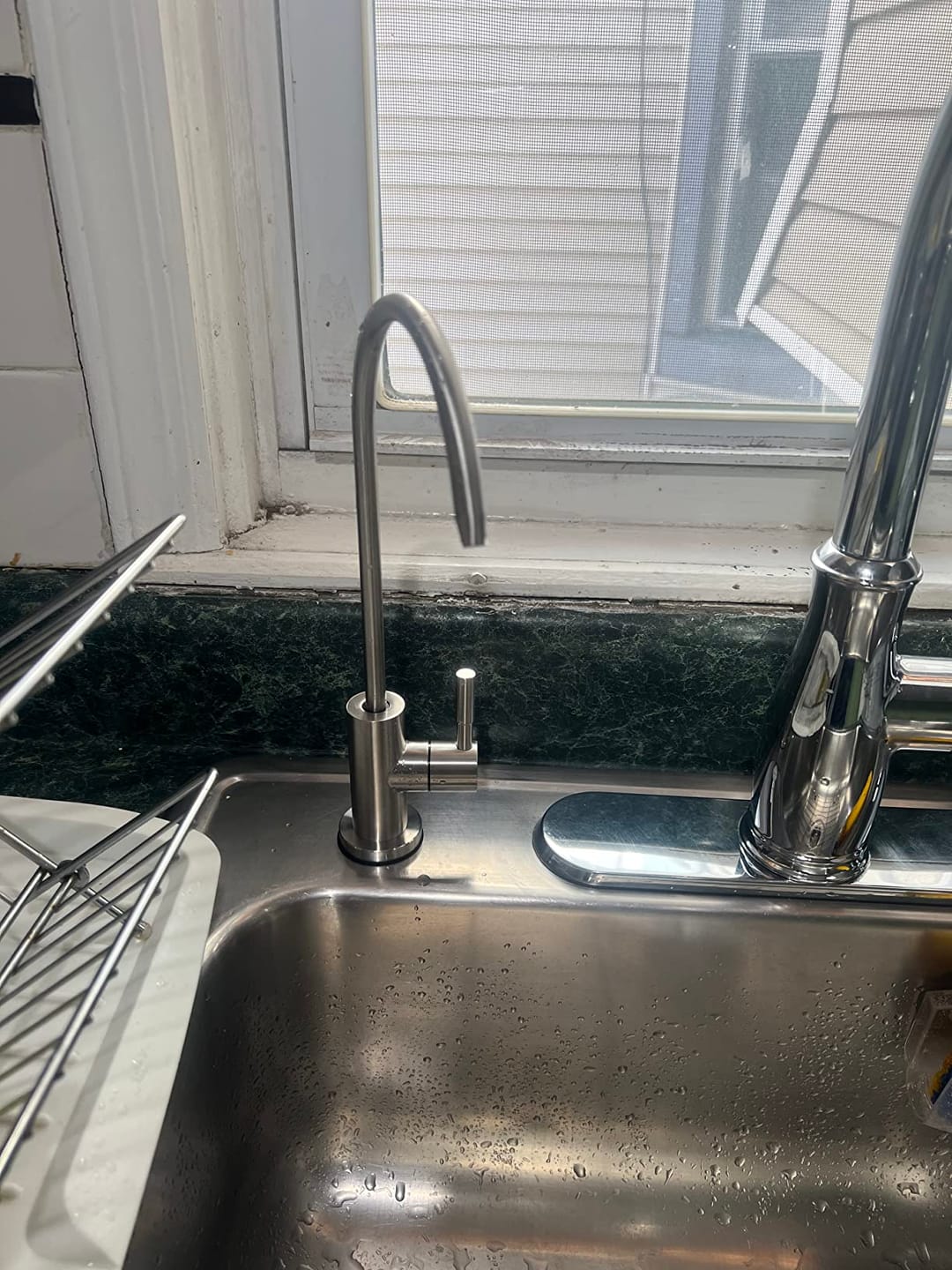 Customer photo review of Frizzlife SW10F Direct Connect Under Sink Water Filter System, Reduces 99.99% Lead, Chlorine, Bad Taste & Odor