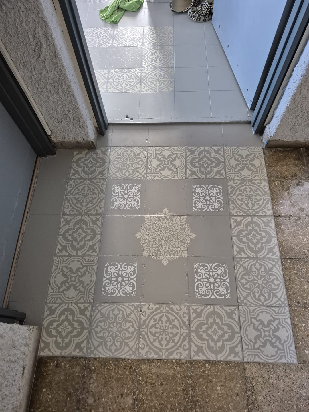 Customer photo review of צבע רצפות HOME - שלב 1