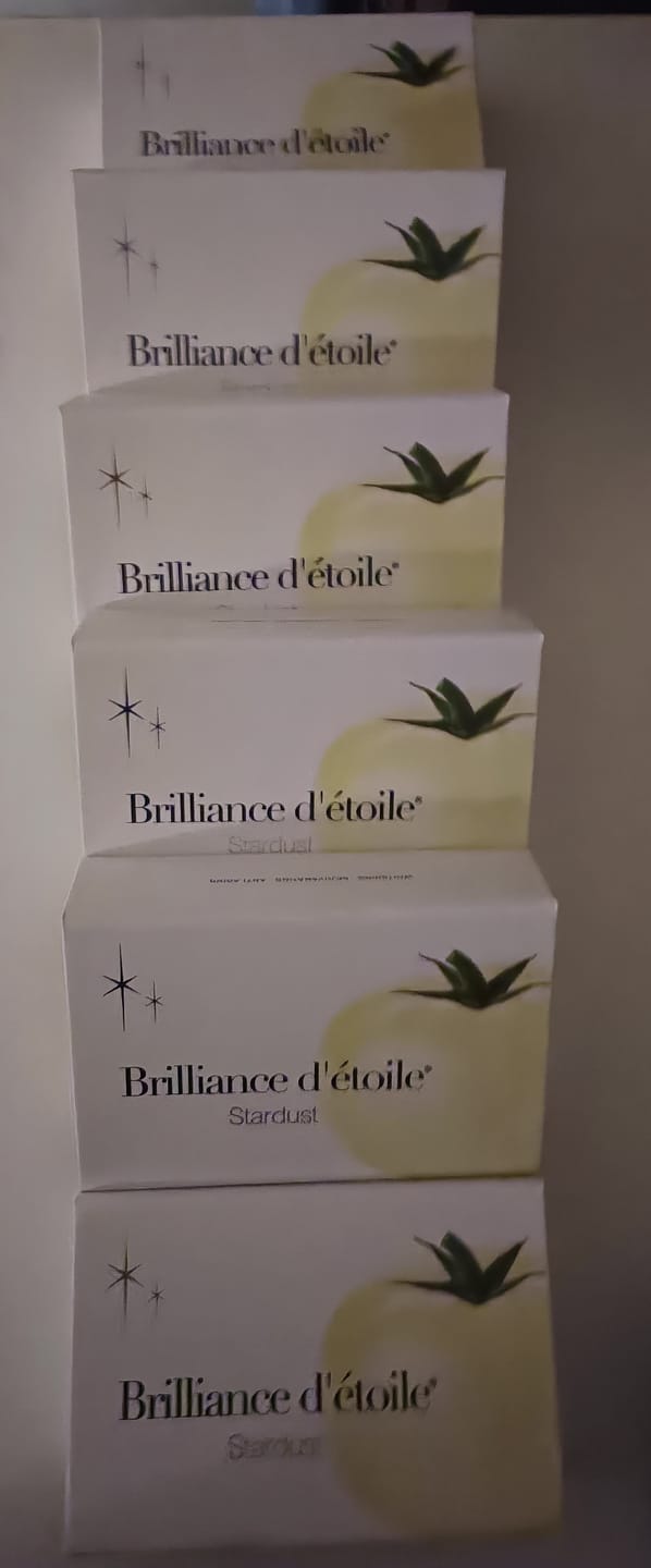 Customer photo review of Brilliance d'étoile Stardust™ - Daily Skin Defense against Sun and Digital Light Exposure