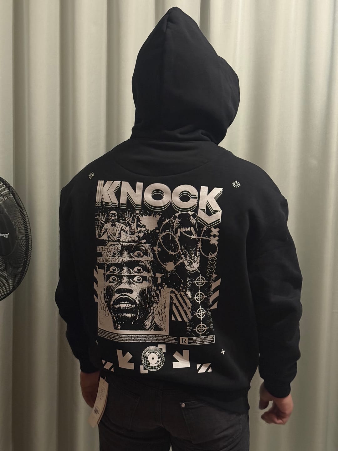 Customer photo review of EMBRACE THE STRUGGLE SUPER HEAVY HOODIE BLACK