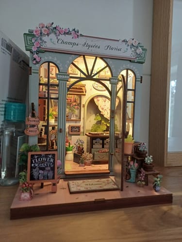 Customer photo review of DIY Book Nook Kit - Champs-Élysées Florist