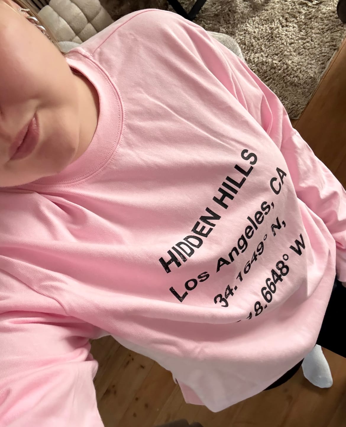 Customer photo review of VINTAGE LOGO LONGSLEEVE T-SHIRT LIGHT PINK