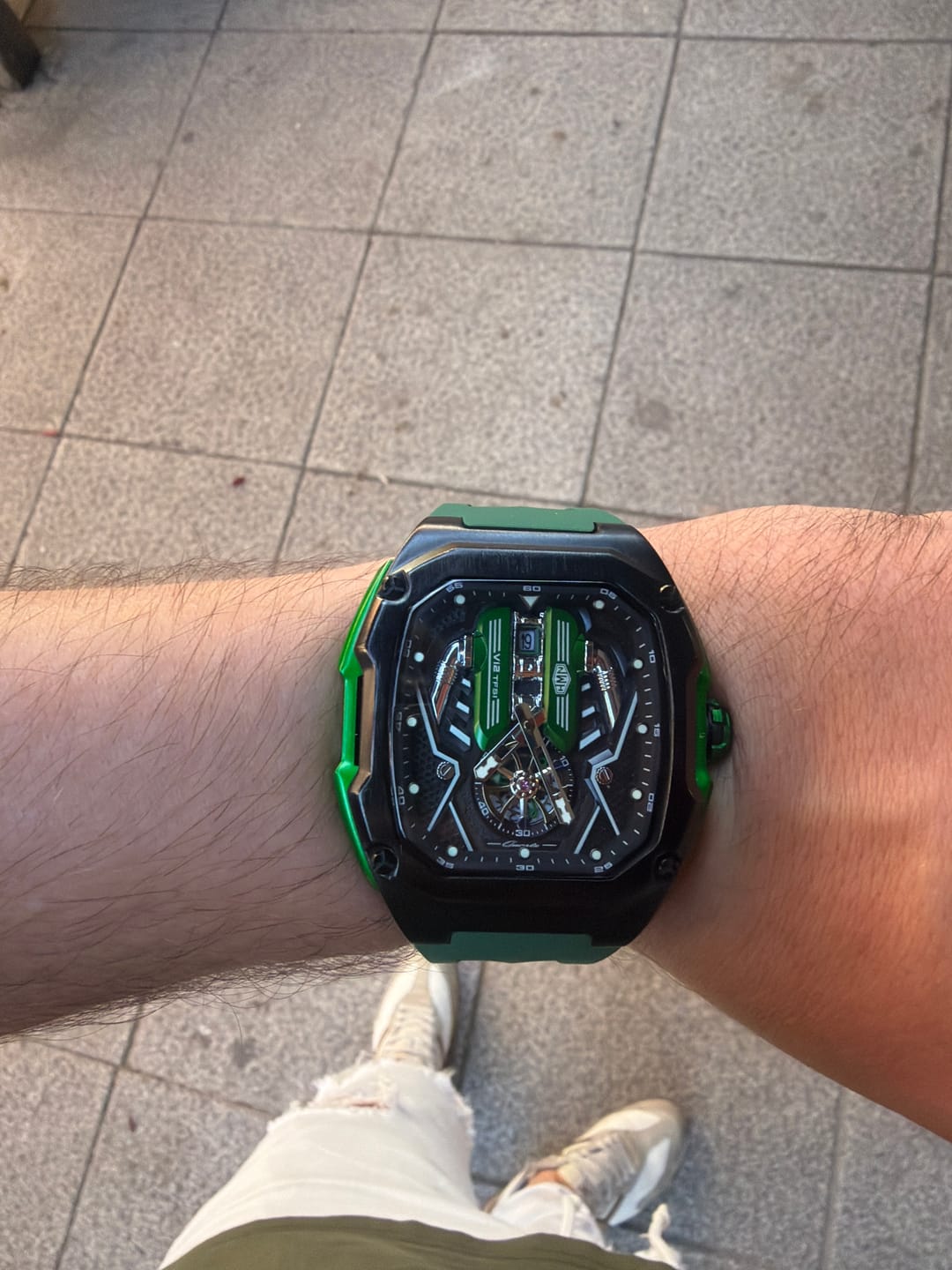 Customer photo review of HMN V12 Prestige