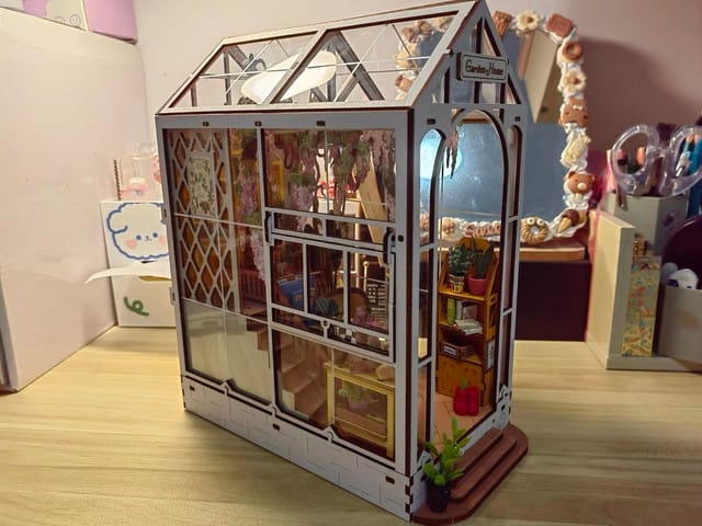 Customer photo review of DIY Book Nook kit - Greenhouse