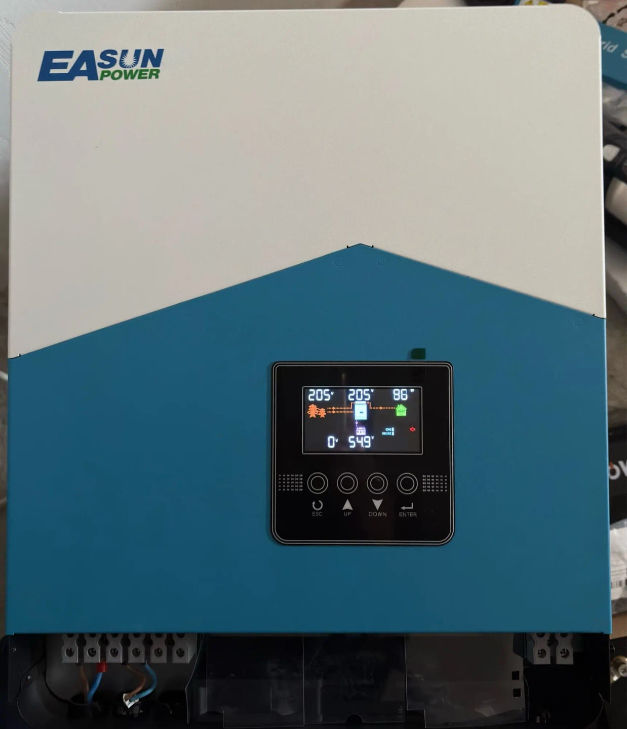 Customer photo review of Easun Power 6.2KW Solar Inverter 120A MPPT Solar Controller Built -in WiFi