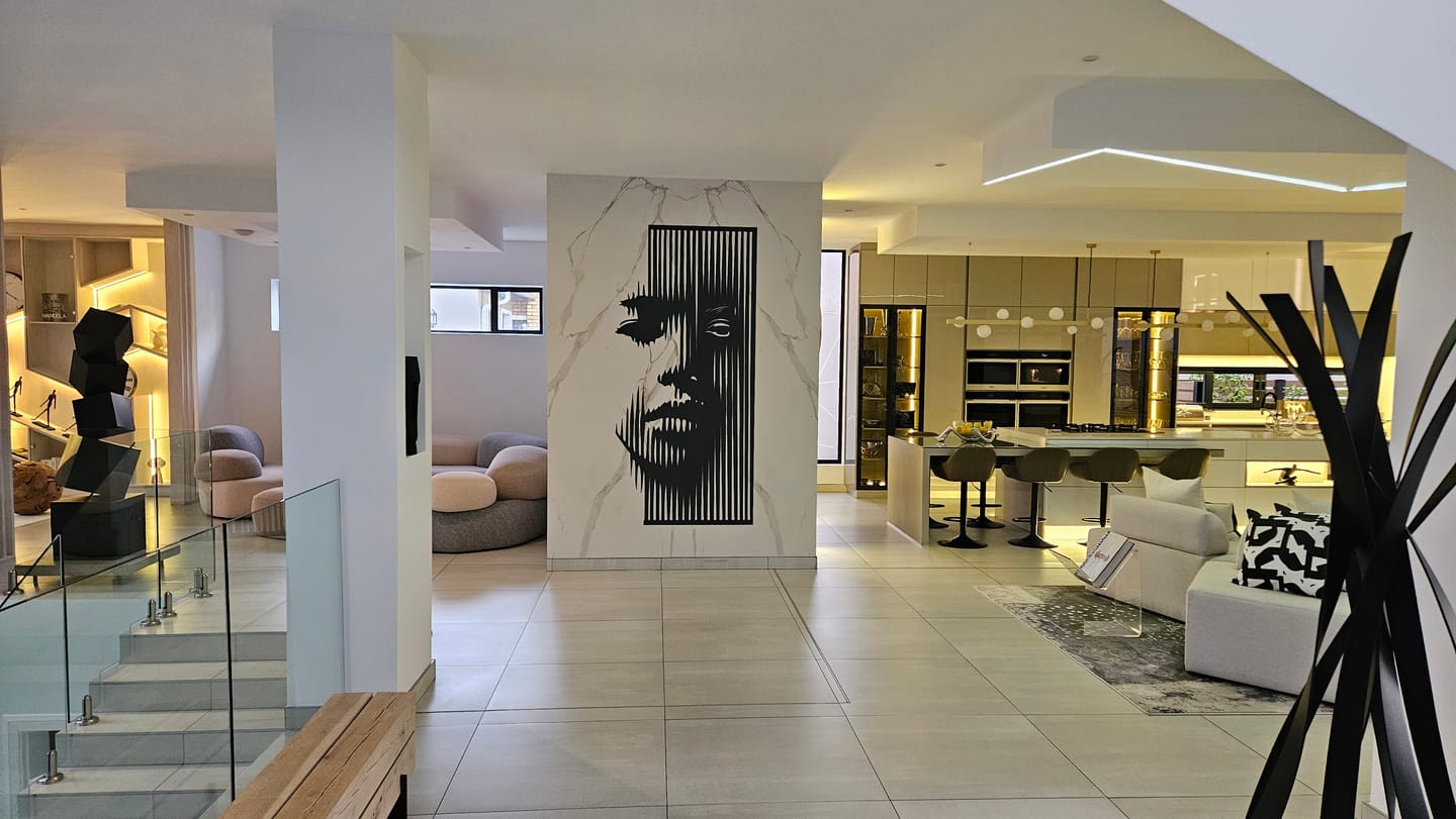 Customer photo review of Veiled Expression Metal Wall Art