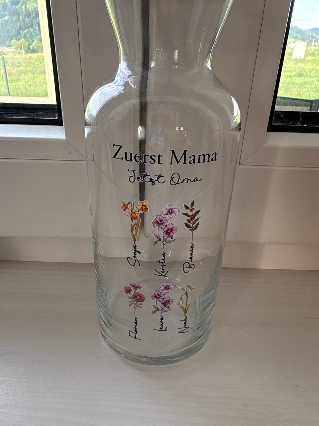 Customer photo review of Mamas Garten - Personalisierte Vase mit Namen und Blumen für Mama und Oma