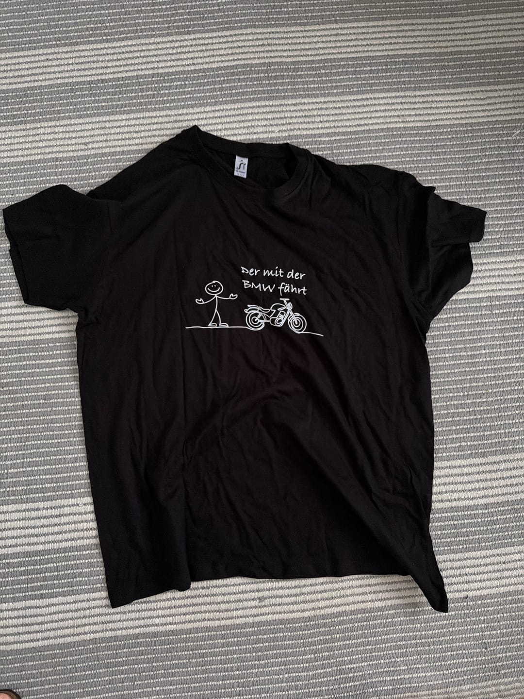 Customer photo review of Der mit der BMW fährt - Herren Shirt