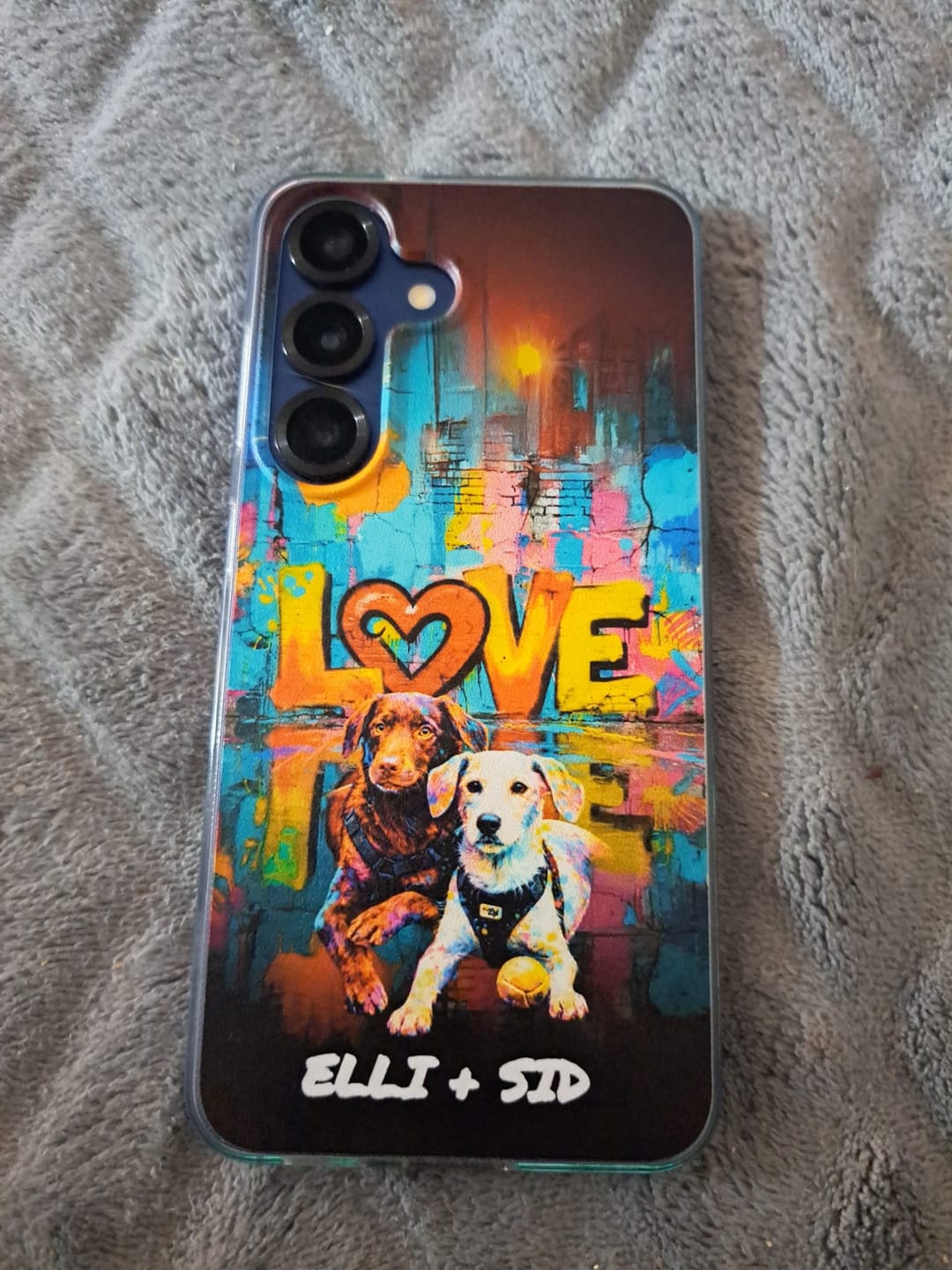 Customer photo review of Personalisierte Handyhülle - Streetart